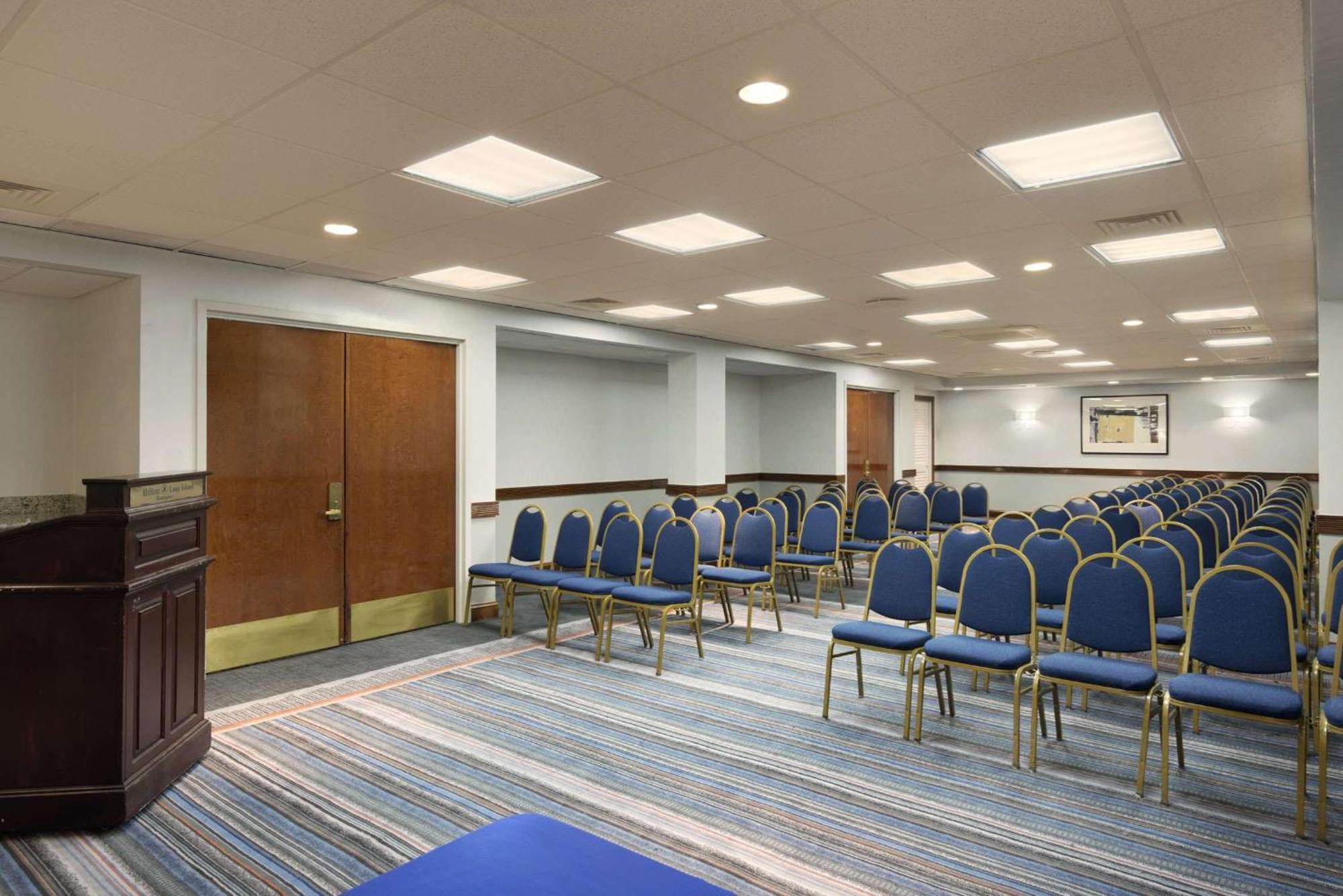 Hilton Long Island/Huntington Hotel Melville Ngoại thất bức ảnh
